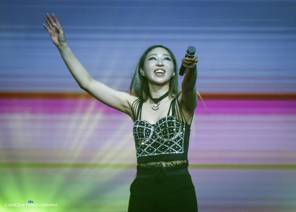 minzy glee tour