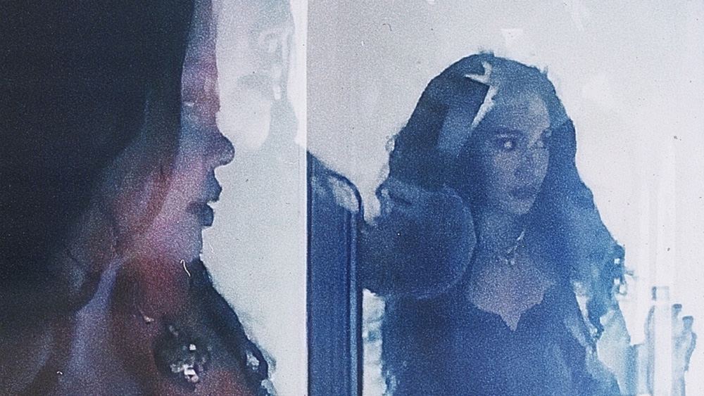 Denise Julia and DENȲ team up for the first time on sultry R&B jam “don’t matter”